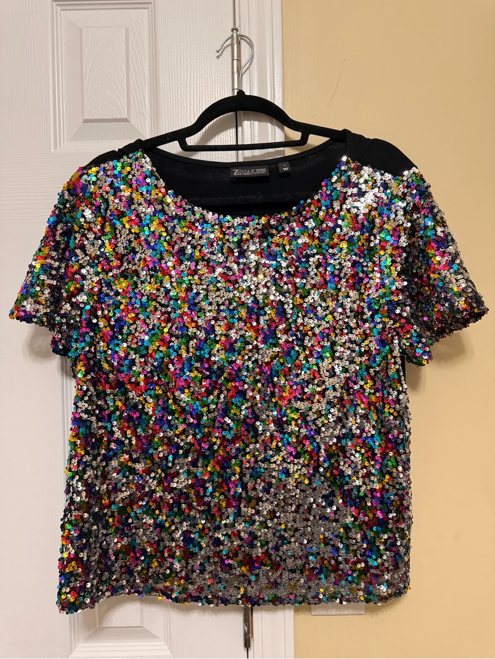 New York & Company Multicolor Sequin Short Sleeve Top